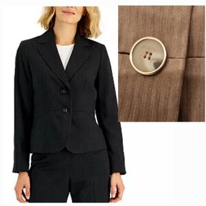 Le Suit Women's One-Button striped suit jacket in light brown size 12